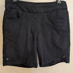 Liz Claiborne Slimming Black Stretch Shorts Ladies Size 8